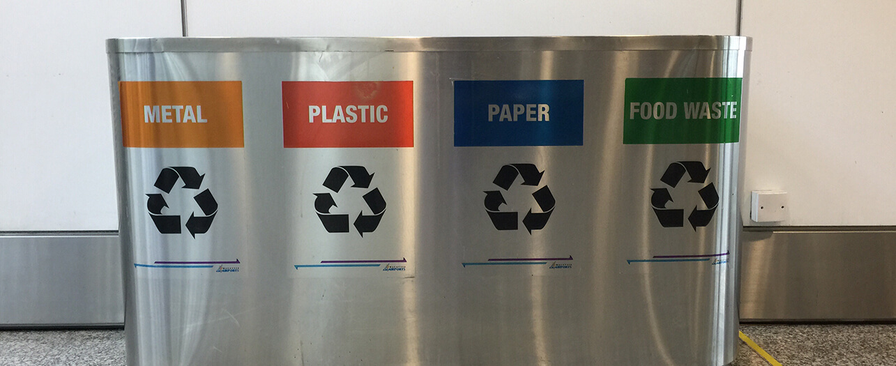 Commercial recycle bin