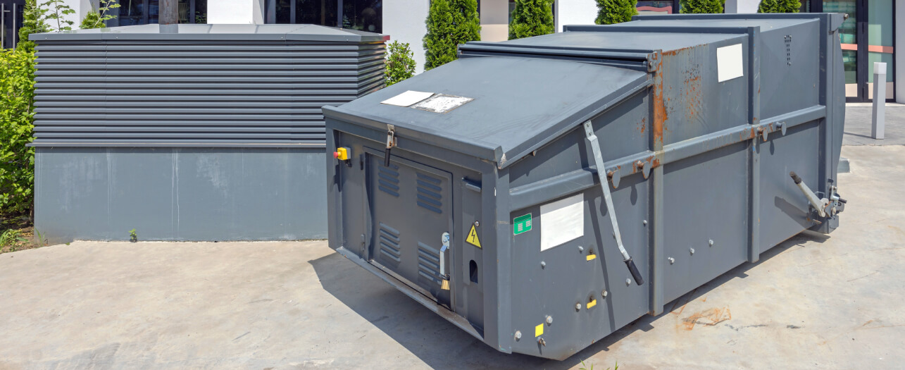 Compactor dumpster for waste management